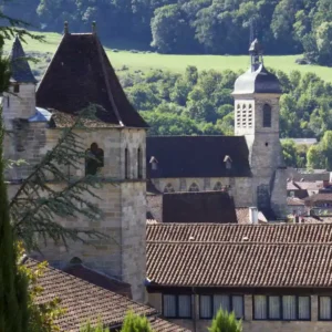Les clés de la tranquillité conseillent vos voyeurs de visiter Figeac, ville médiévale